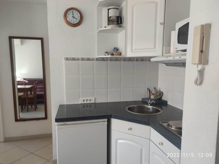 T2 Clim Avec Terrasse Et Place De Parking Privative Balaruc-les-Bains Kültér fotó